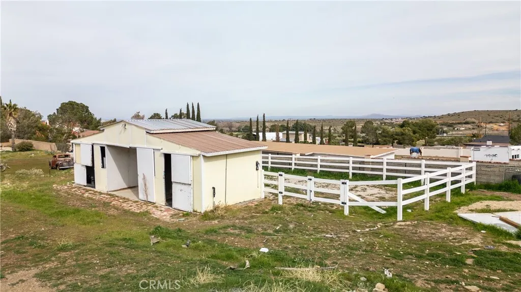 957 Sierra Hills Lane, Palmdale, California 93550 home-pic-60