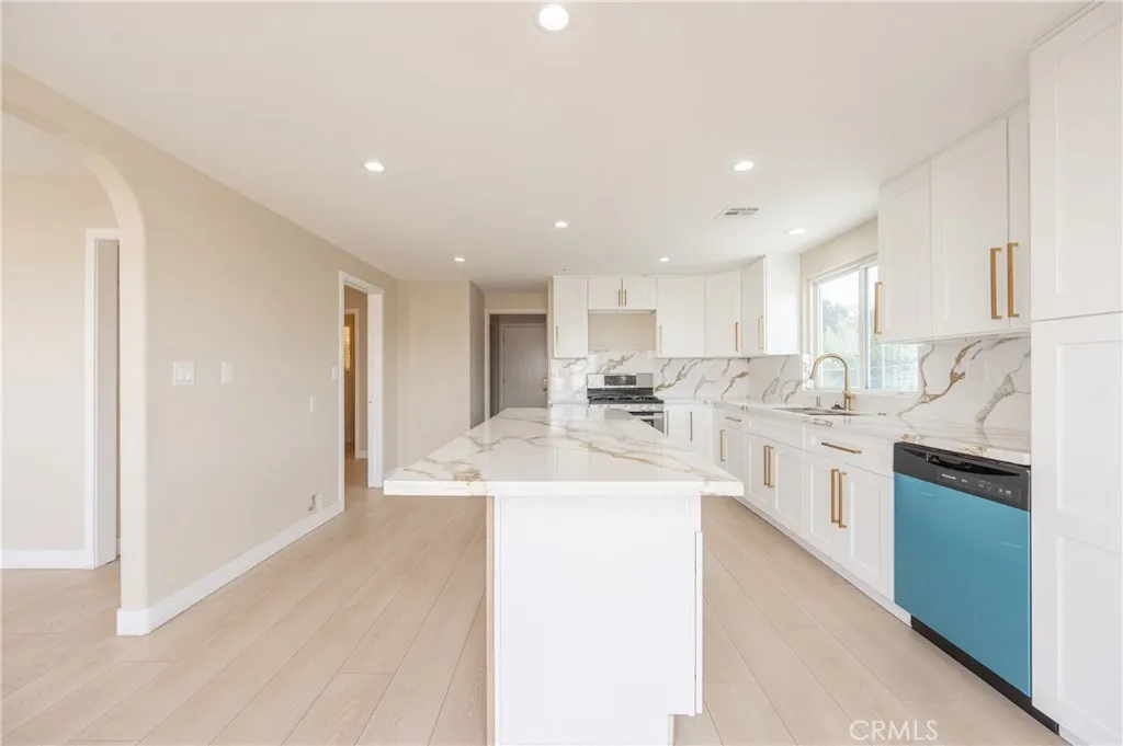 957 Sierra Hills Lane, Palmdale, California 93550 home-pic-25
