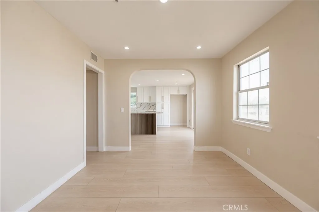 957 Sierra Hills Lane, Palmdale, California 93550 home-pic-15