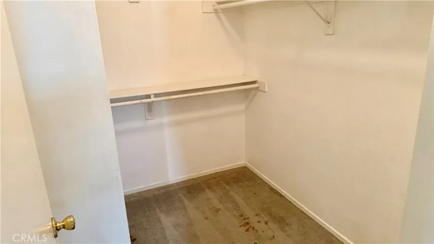 Walk-in closet