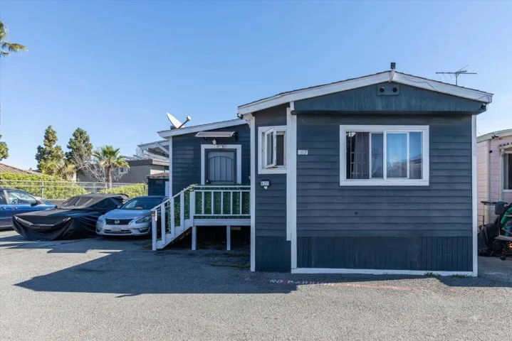 999 E Division St B27, National City, California 91950