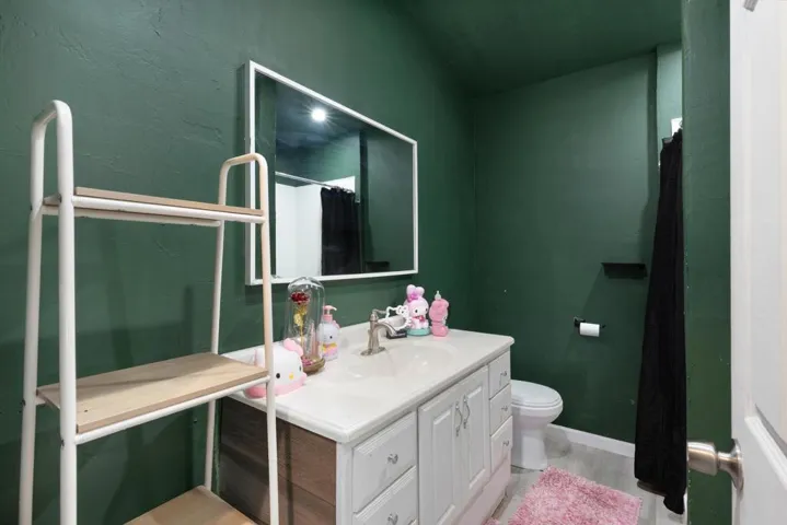 999 E Division St B27, National City, California 91950
