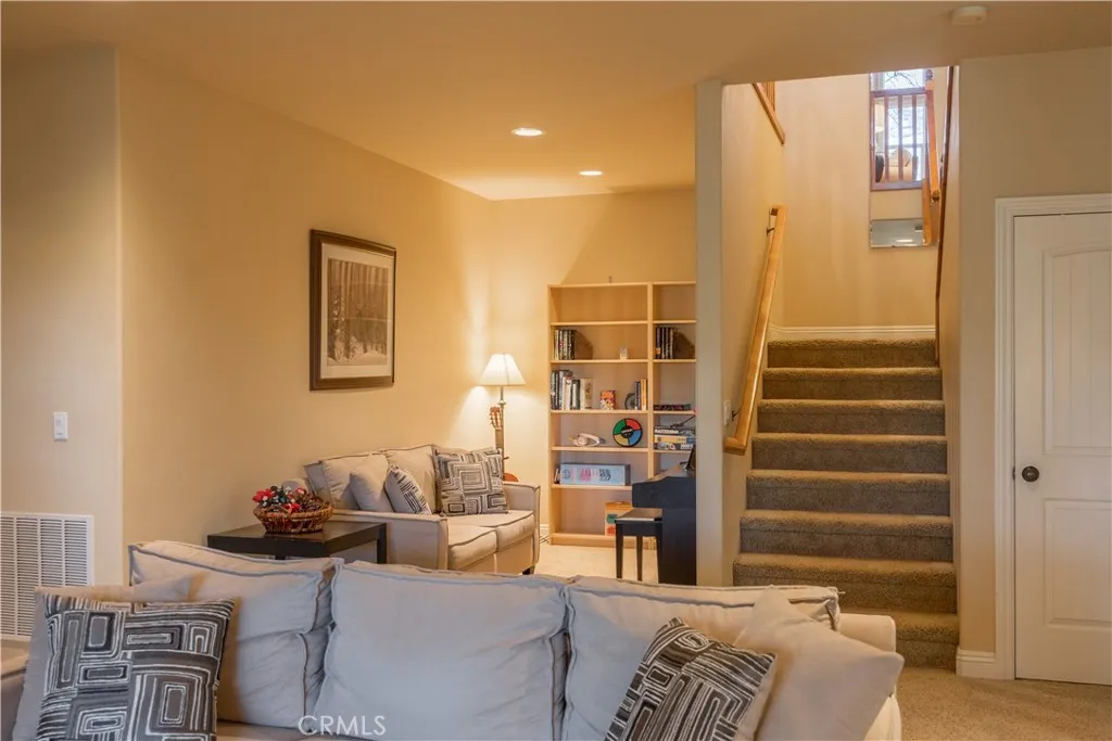 173 Grizzly Road, Lake Arrowhead, California 92352 home-pic-19