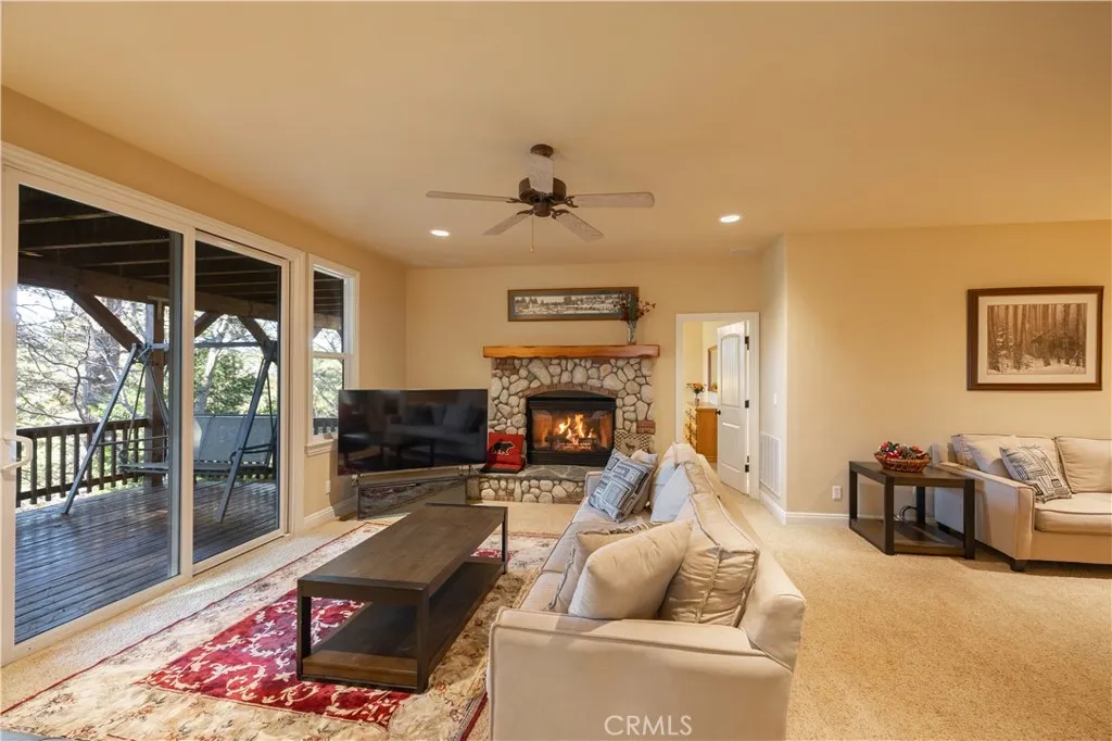 173 Grizzly Road, Lake Arrowhead, California 92352 home-pic-23