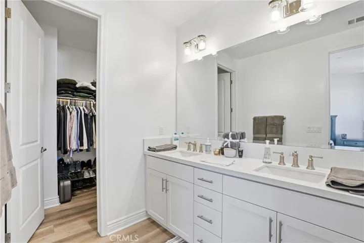 Master Suite Bathroom