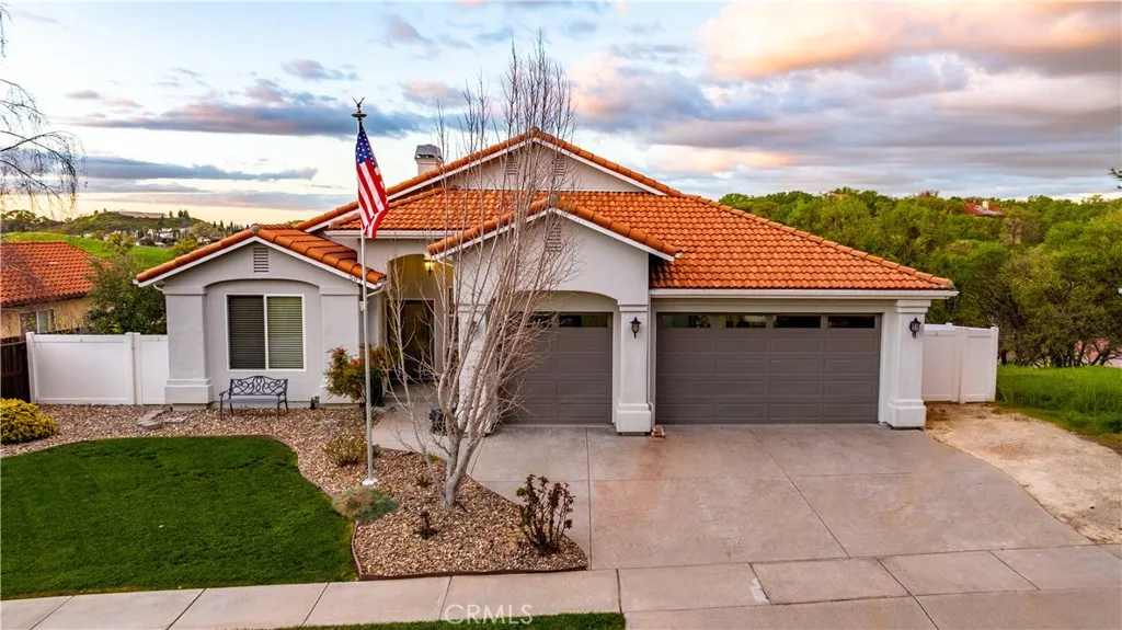 507 Grand Canyon, Paso Robles, California 93446 home-pic-2