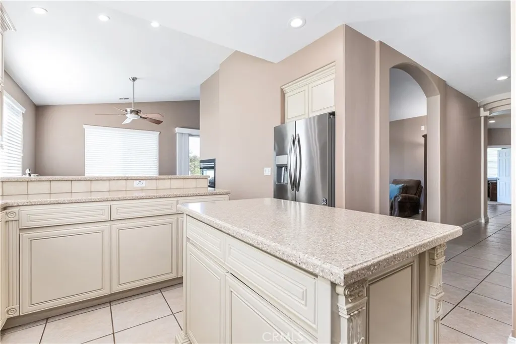 507 Grand Canyon, Paso Robles, California 93446 home-pic-23
