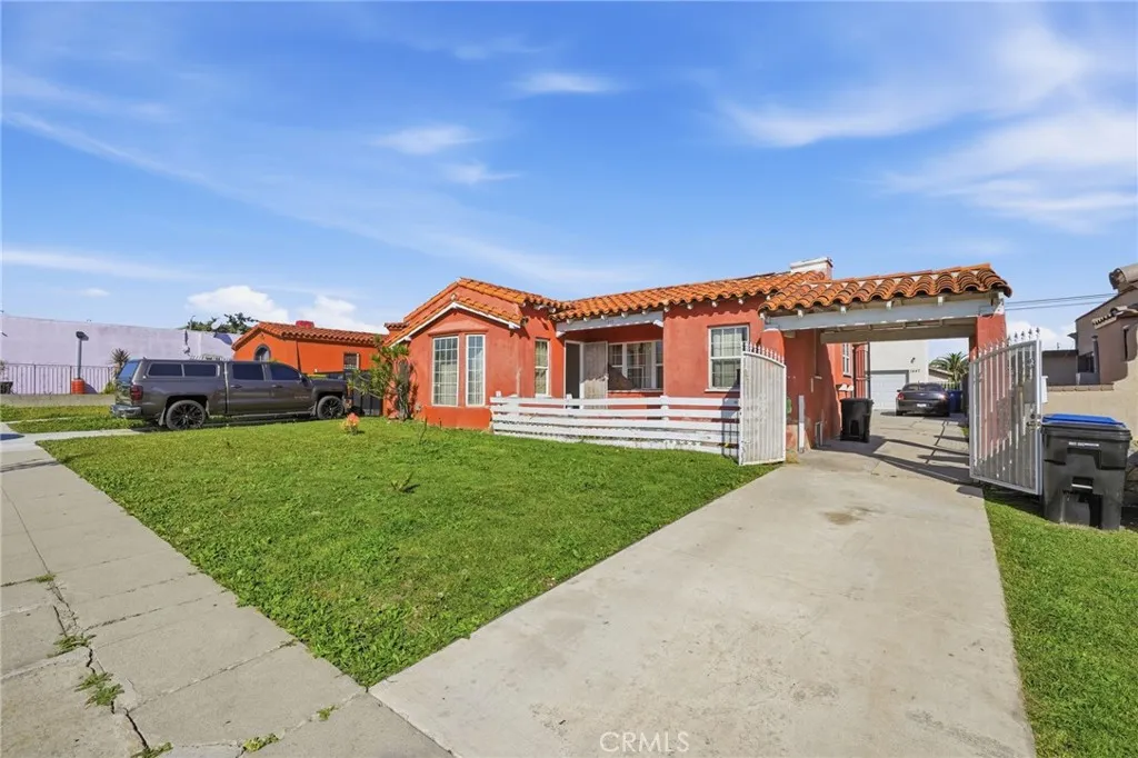 1449 1447 W 83rd, Inglewood, California 90047 home-pic-1