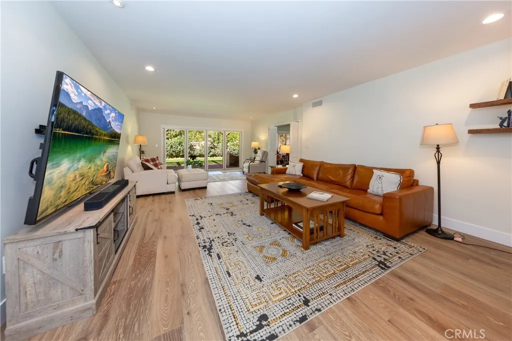12441 Daryl Avenue, Granada Hills, California 91344 home-pic-4
