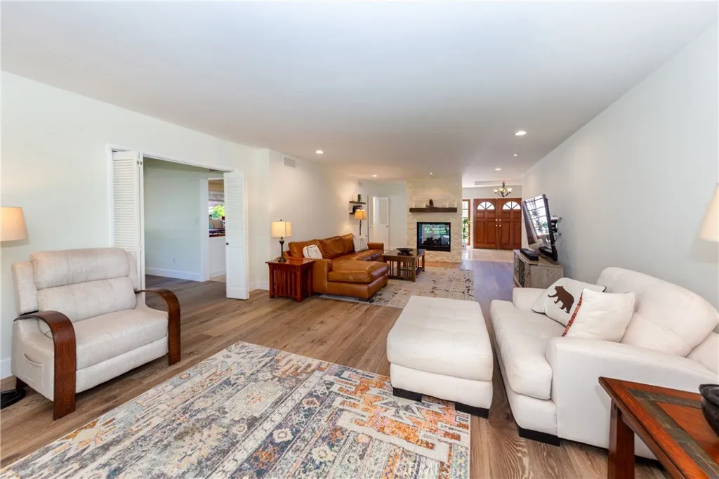 12441 Daryl Avenue, Granada Hills, California 91344 home-pic-6