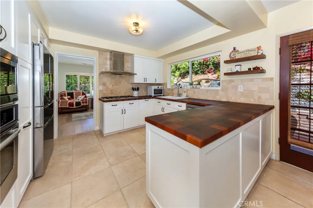 12441 Daryl Avenue, Granada Hills, California 91344 home-pic-8
