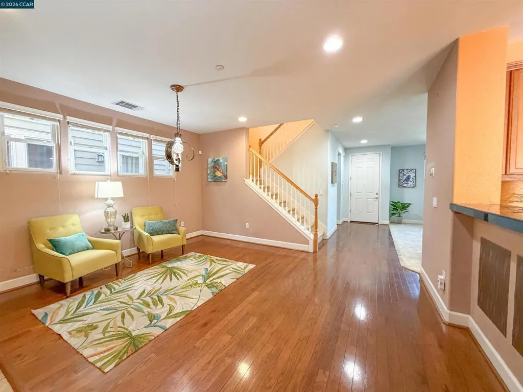 3198 3198 S Front St, Hercules, California 94547 home-pic-13