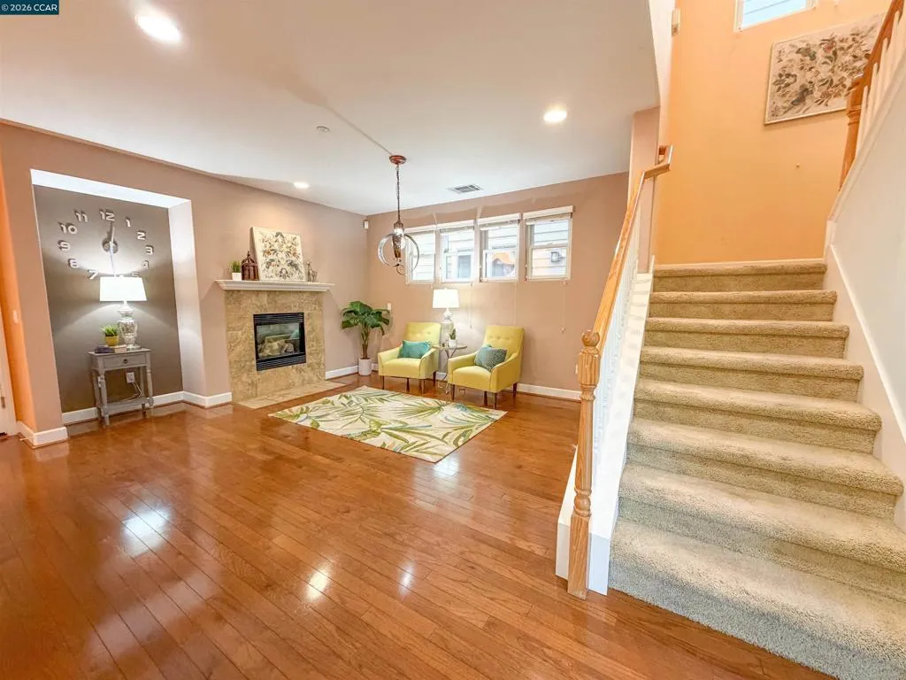 3198 3198 S Front St, Hercules, California 94547 home-pic-12