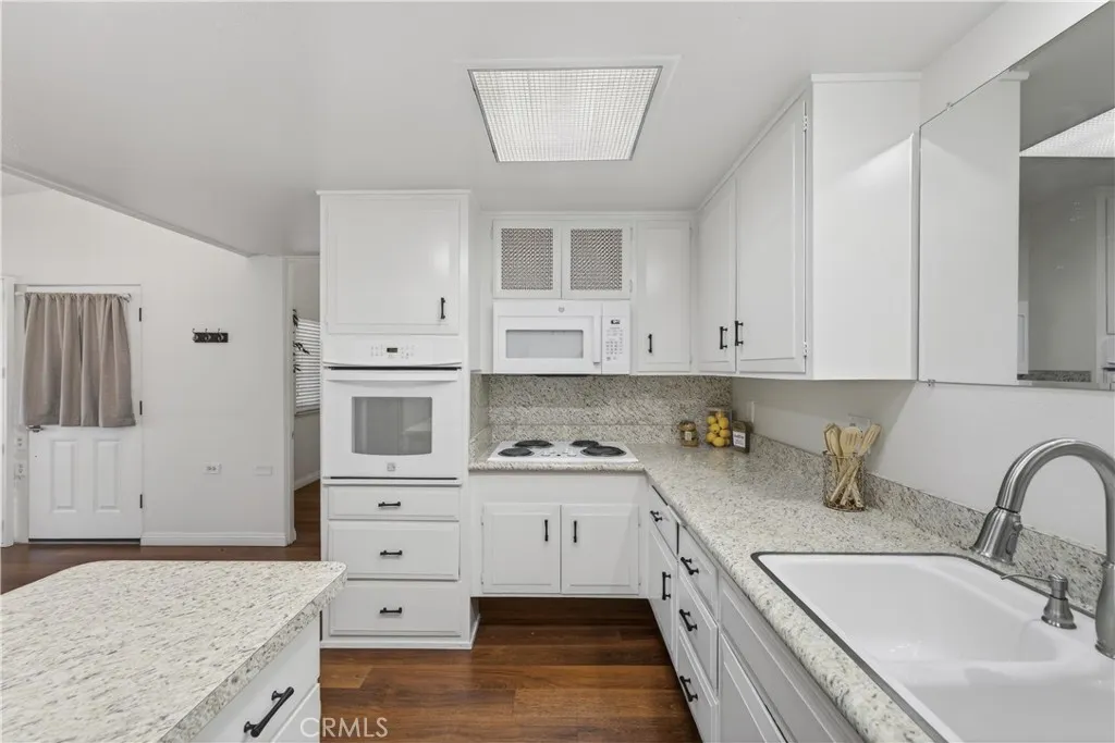 1200 Canoe Brook Drive 19d, Seal Beach, California 90740 home-pic-13