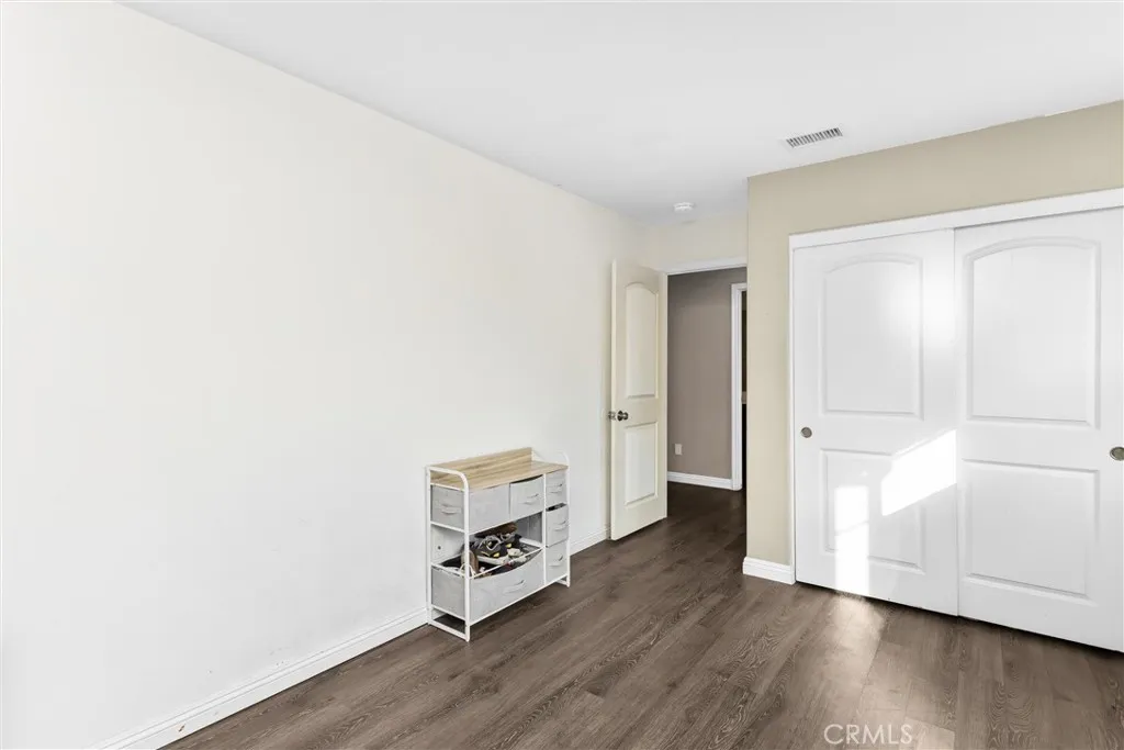 2618 W Via San Carlos, San Bernardino, California 92410 home-pic-15