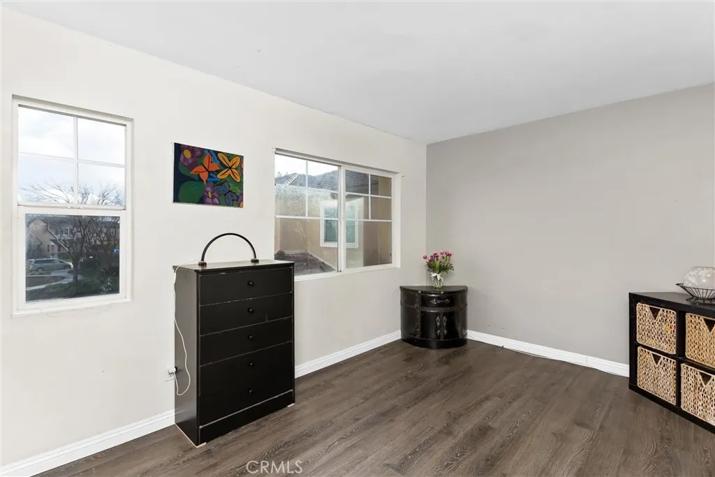 2618 W Via San Carlos, San Bernardino, California 92410 home-pic-14