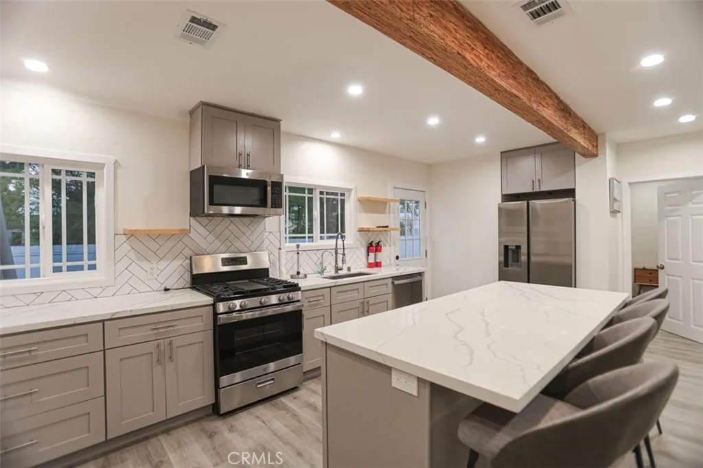 6792 Gaviota, Long Beach, California 90805 home-pic-12