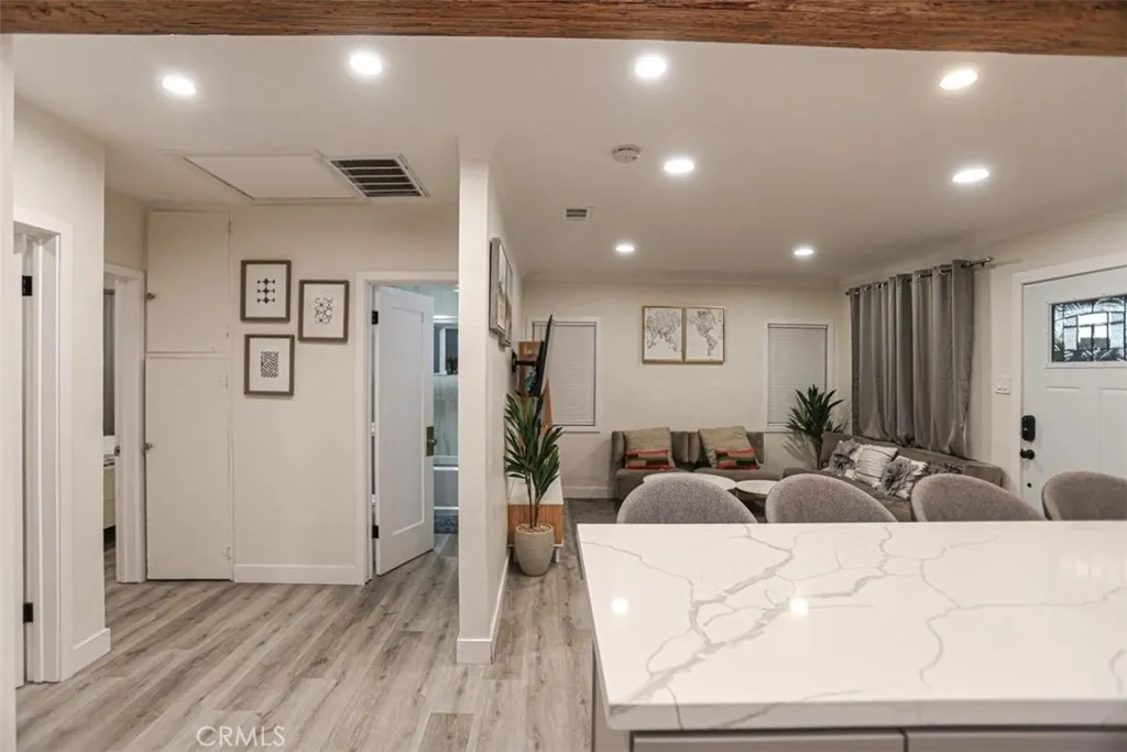 6792 Gaviota, Long Beach, California 90805 home-pic-10
