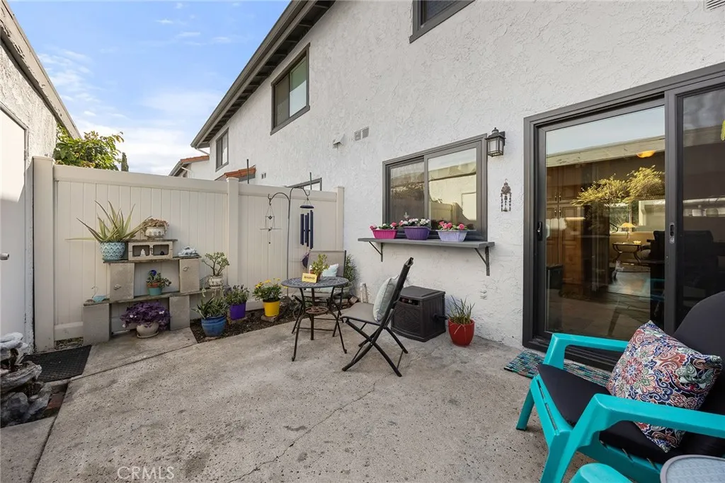 1910 W Palmyra Avenue 139, Orange, California 92868 home-pic-26
