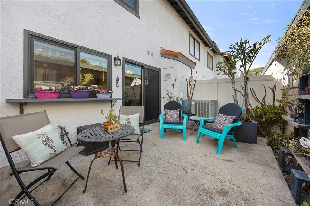 1910 W Palmyra Avenue 139, Orange, California 92868 home-pic-25