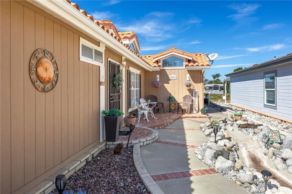 2892 Peach Tree, Hemet, California 92545 — photo 4