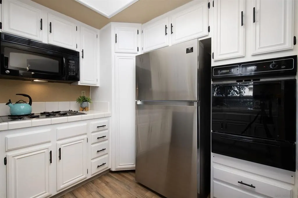 1050 La Tortuga Dr 15, Vista, California 92081 home-pic-7
