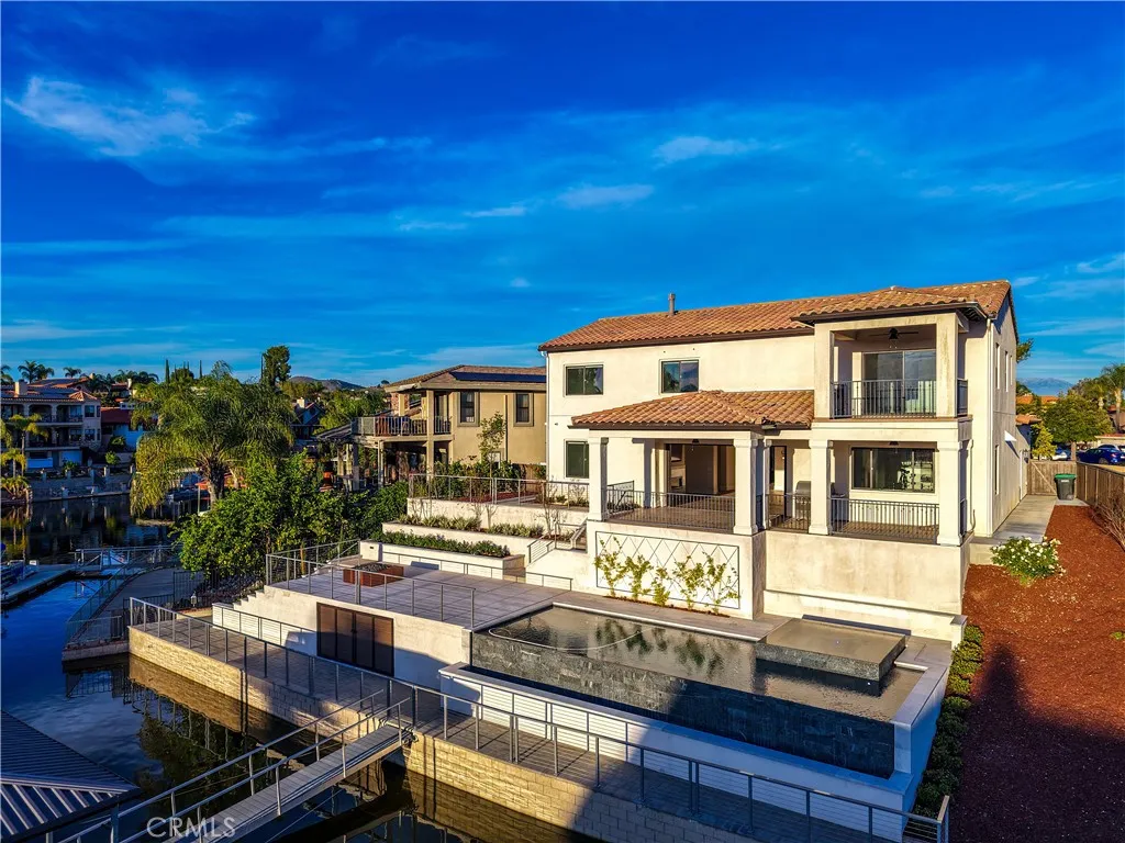 30361 Clear Water, Canyon Lake, California 92587 home-pic-2