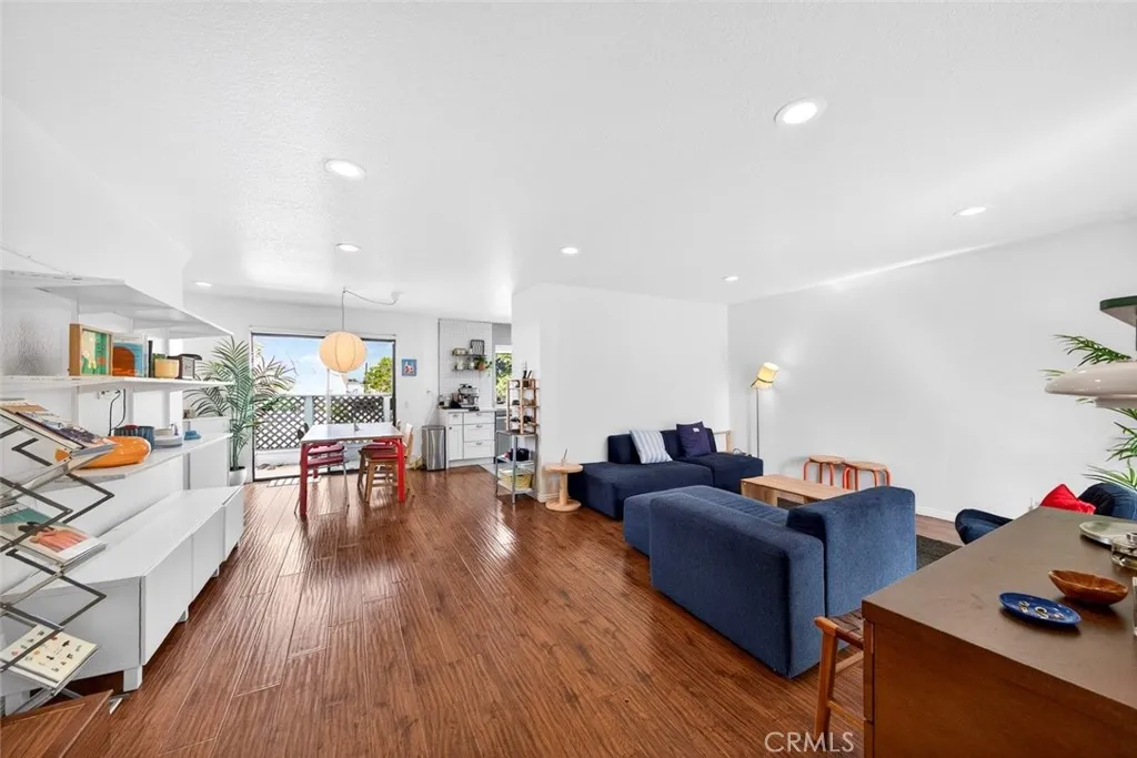 102 S Seneca Ci2, Anaheim, California 92805 home-pic-13