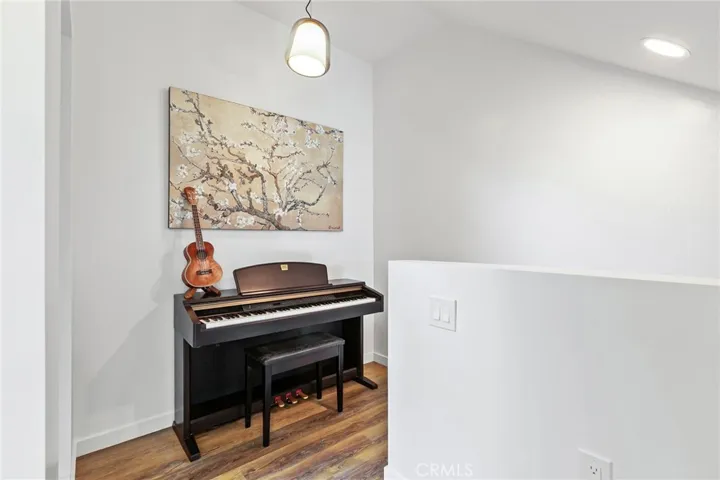 265 Bridge 104, San Luis Obispo, California 93401