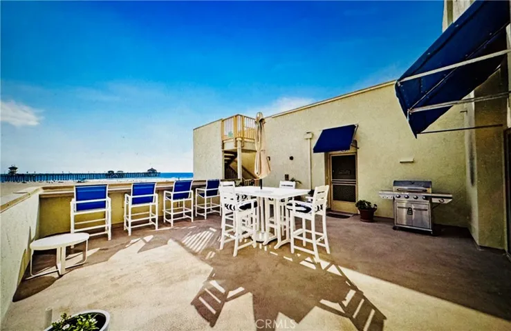711 Pacific Coast 330, Huntington Beach, California 92648