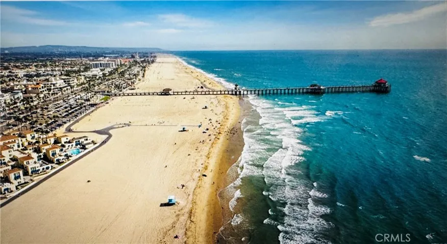711 Pacific Coast 330, Huntington Beach, California 92648