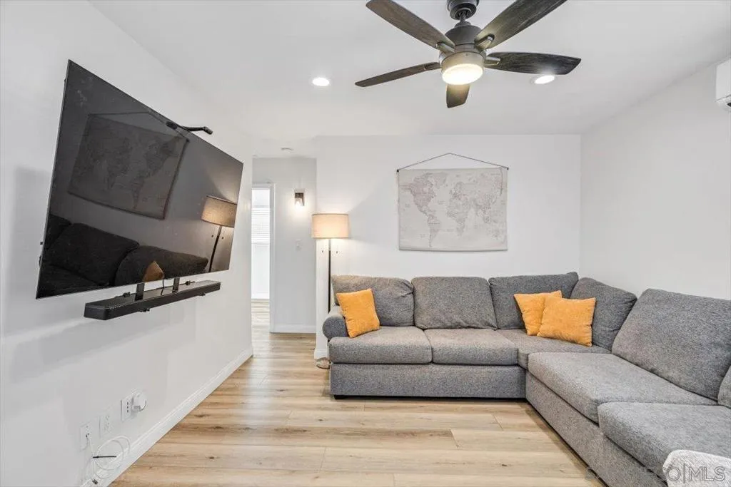 4046 Cherokee Ave, San Diego, California 92104 home-pic-6