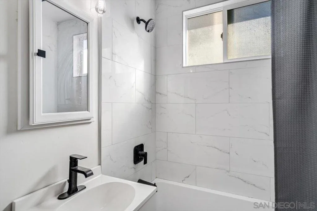 4046 Cherokee Ave, San Diego, California 92104 home-pic-4