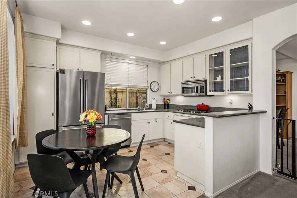 993 S Dylan Way, Anaheim Hills, California 92808 home-pic-20