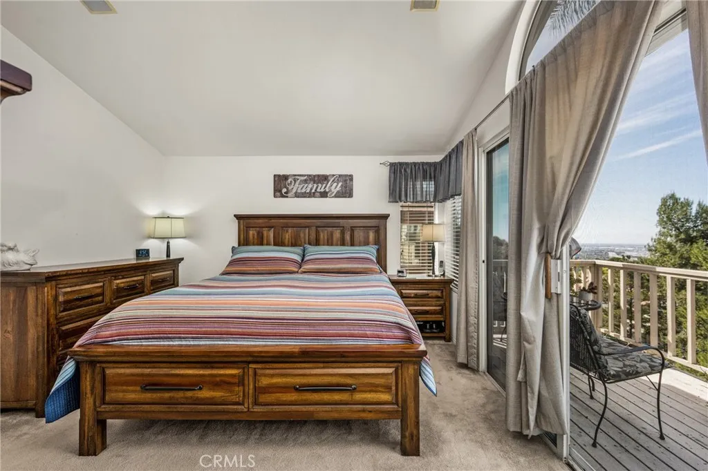 993 S Dylan Way, Anaheim Hills, California 92808 home-pic-33