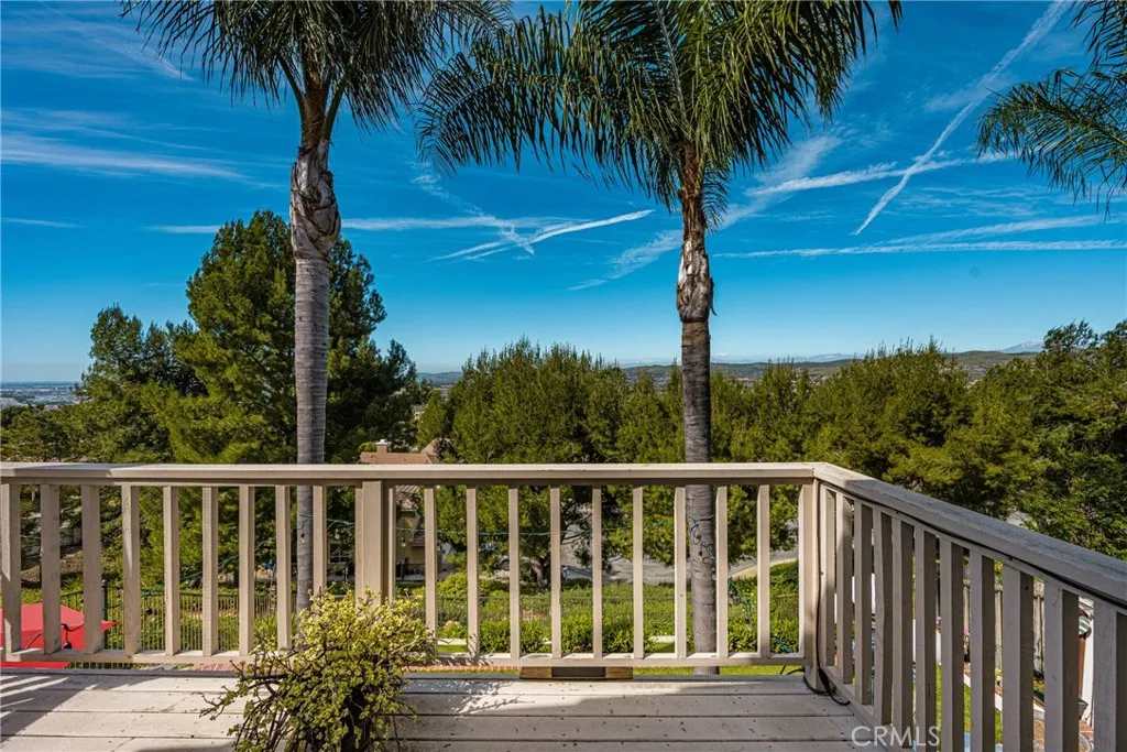 993 S Dylan Way, Anaheim Hills, California 92808 home-pic-1
