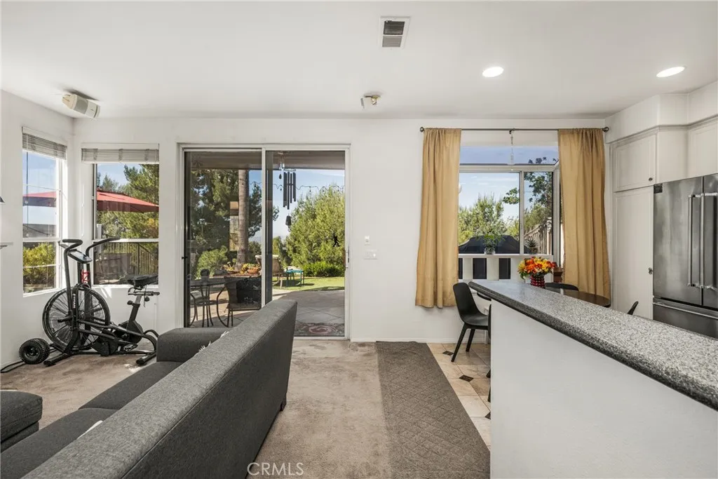 993 S Dylan Way, Anaheim Hills, California 92808 home-pic-15