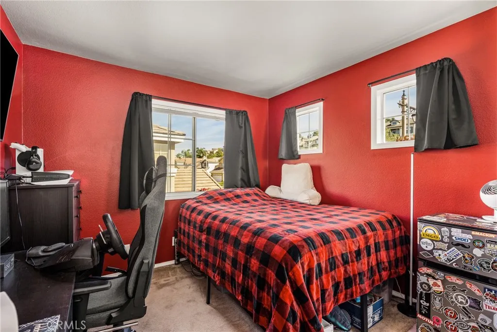 993 S Dylan Way, Anaheim Hills, California 92808 home-pic-40