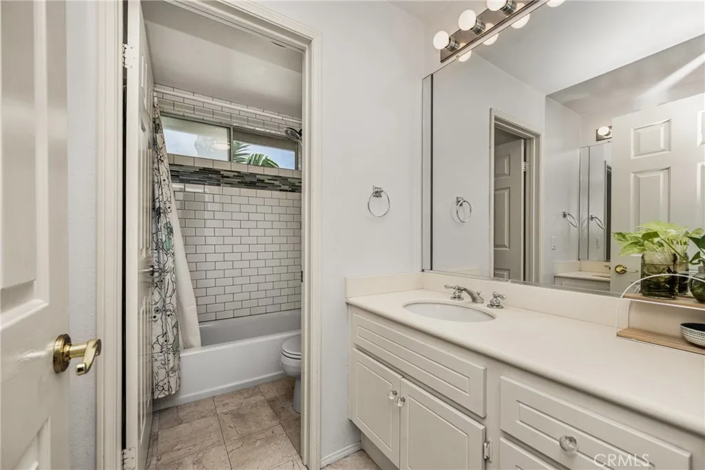 993 S Dylan Way, Anaheim Hills, California 92808 home-pic-41