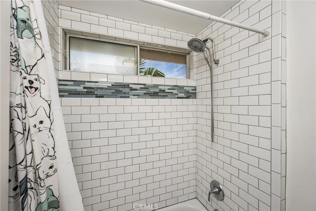 993 S Dylan Way, Anaheim Hills, California 92808 home-pic-42