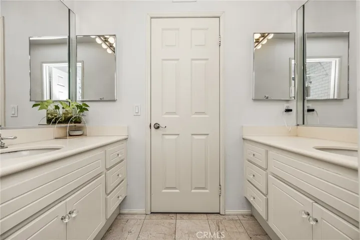 993 S Dylan Way, Anaheim Hills, California 92808