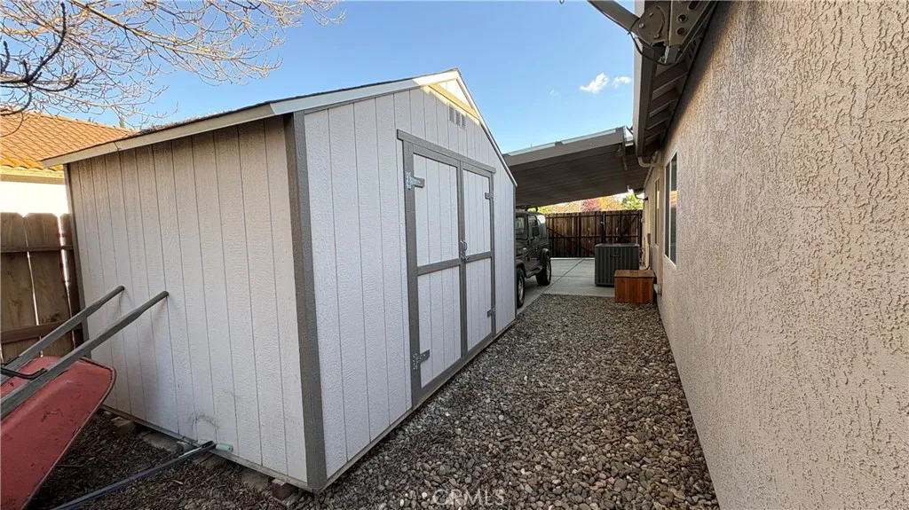 1463 Hunter, Merced, California 95340 home-pic-15
