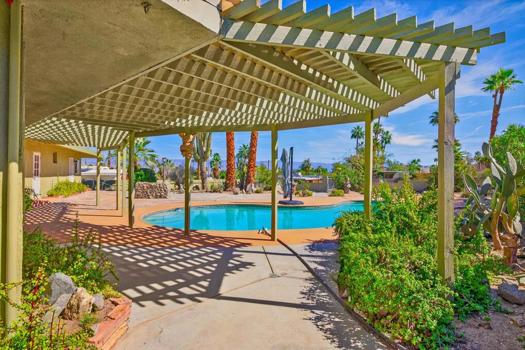 38703 Bel Air Drive, Cathedral City, California 92234 home-pic-20
