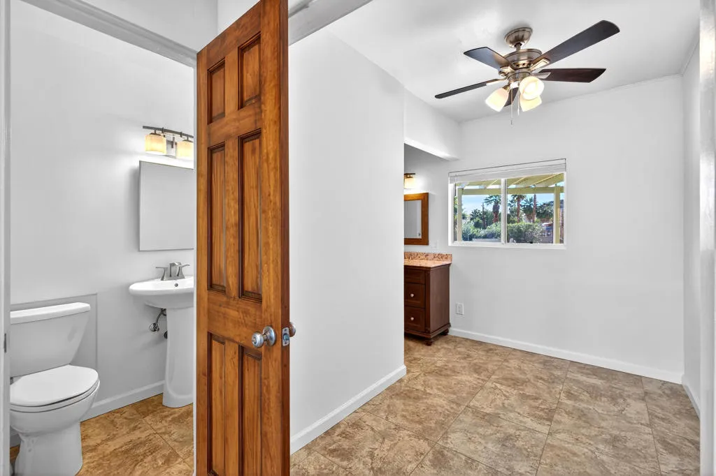 38703 Bel Air Drive, Cathedral City, California 92234 home-pic-16
