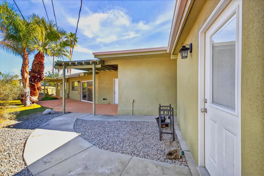 38703 Bel Air Drive, Cathedral City, California 92234 home-pic-22