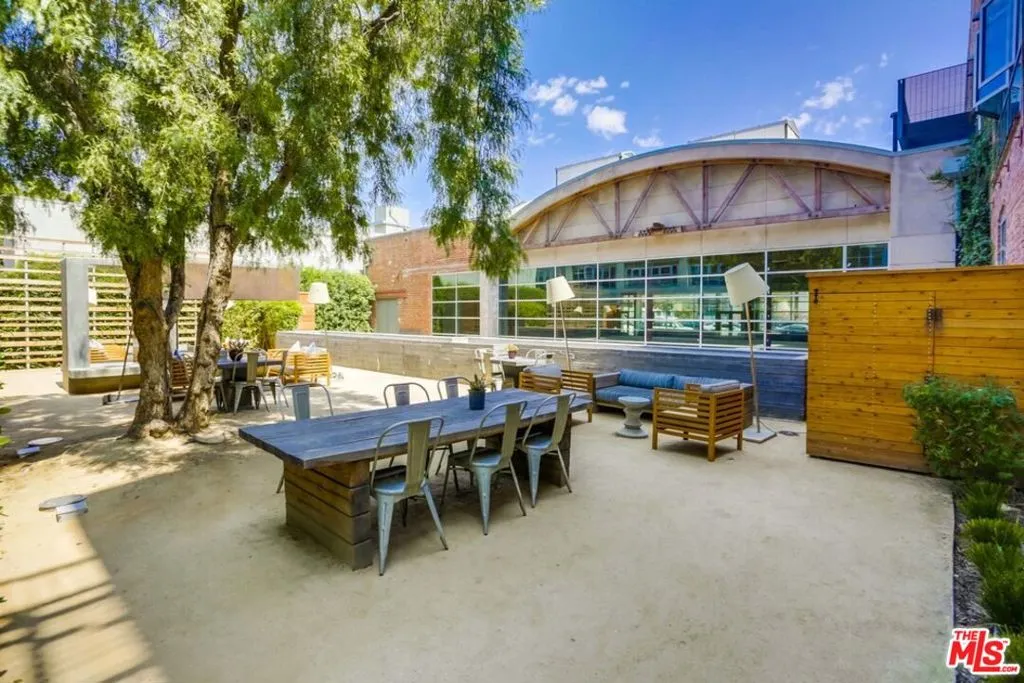 527 Molino Street 310, Los Angeles, California 90013 home-pic-18