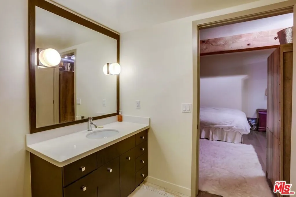 527 Molino Street 310, Los Angeles, California 90013 home-pic-11