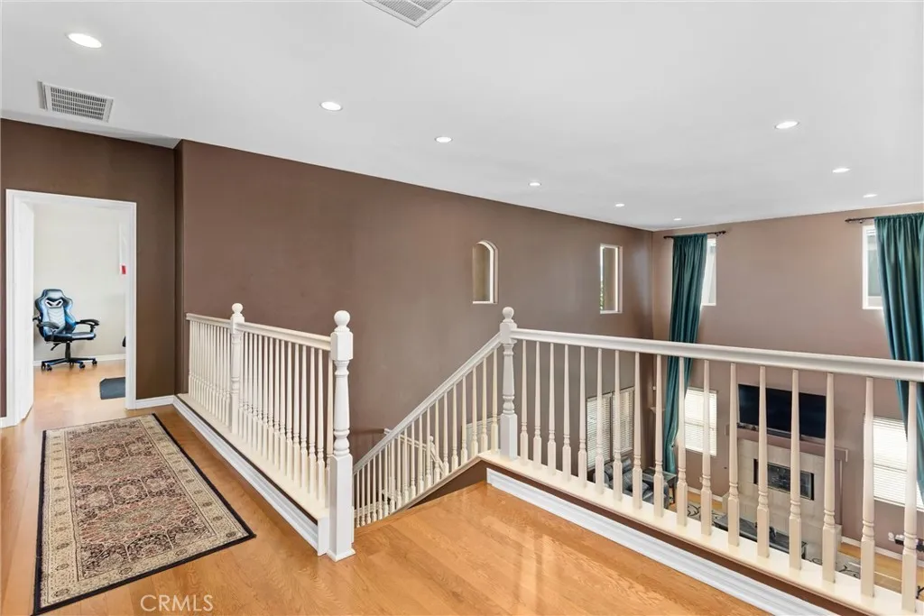 12690 Mar Vista, Apple Valley, California 92308 home-pic-19
