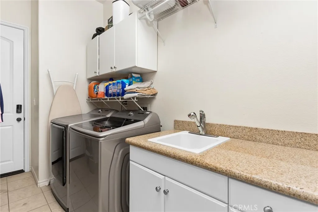 12690 Mar Vista, Apple Valley, California 92308 home-pic-17