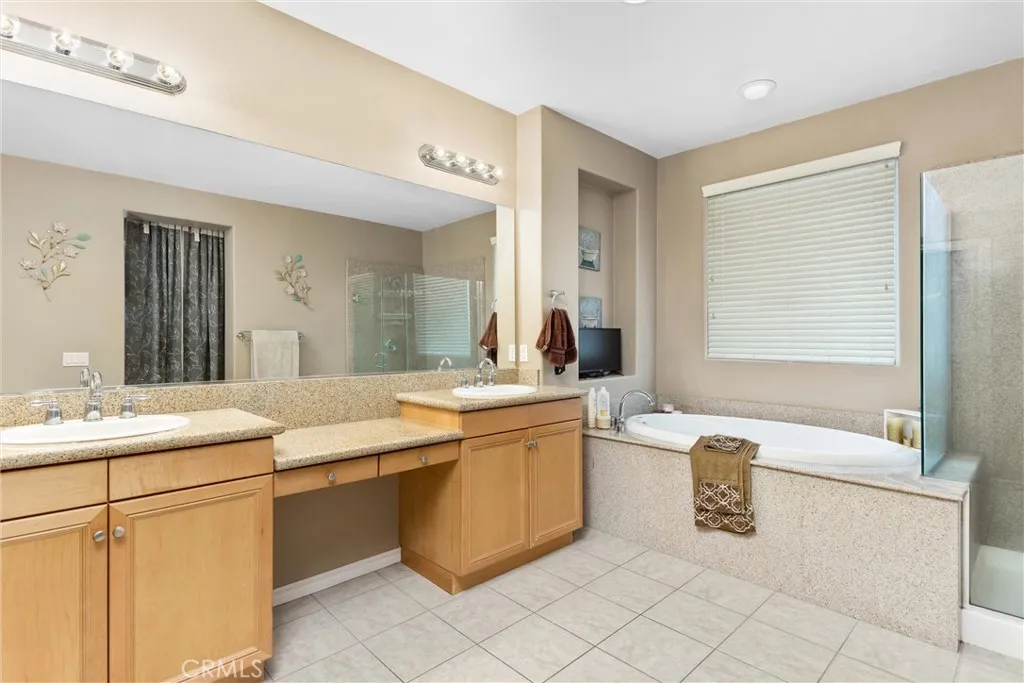 12690 Mar Vista, Apple Valley, California 92308 home-pic-27